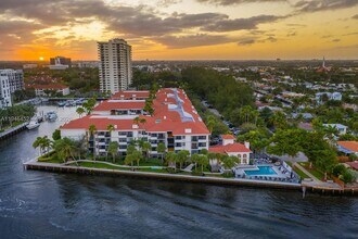 Building Photo - 3101 Port Royale Blvd