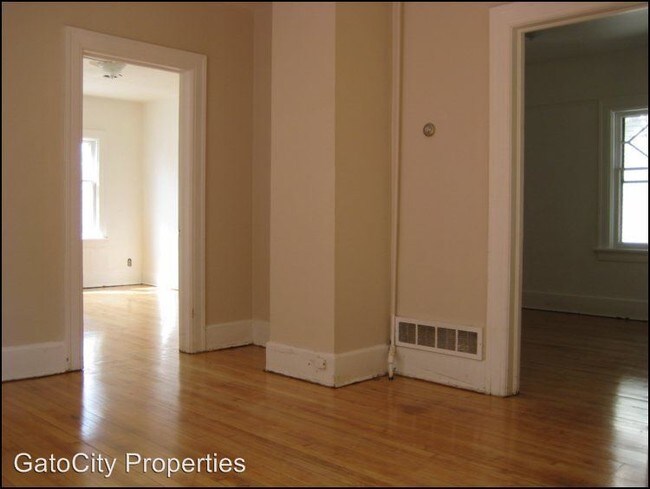 Building Photo - 2846 N Holton St