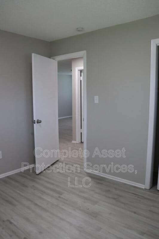 Foto del edificio - 5475 Aspen Ave