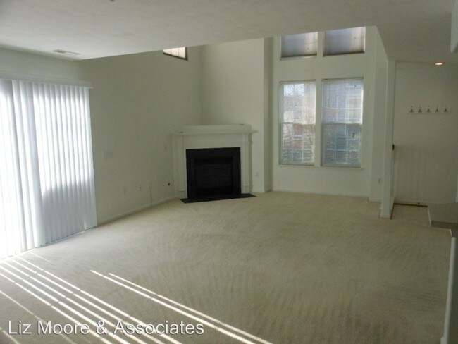 Building Photo - 2 br, 2.5 bath House - 117 White Cedar Lane