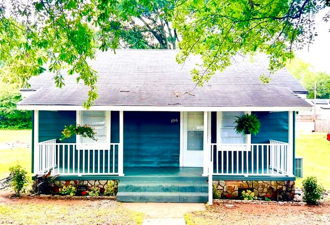 Photo - 106 Lester Ave House