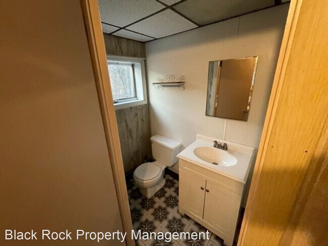 Building Photo - 4 br, 2 bath House - 326 W Ridge Street