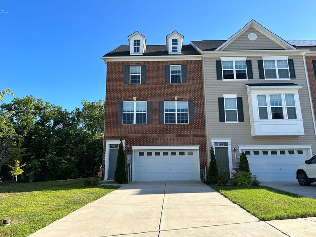 Middle River Townhome for rent beginning A... - Middle River Townhome for rent beginning A...