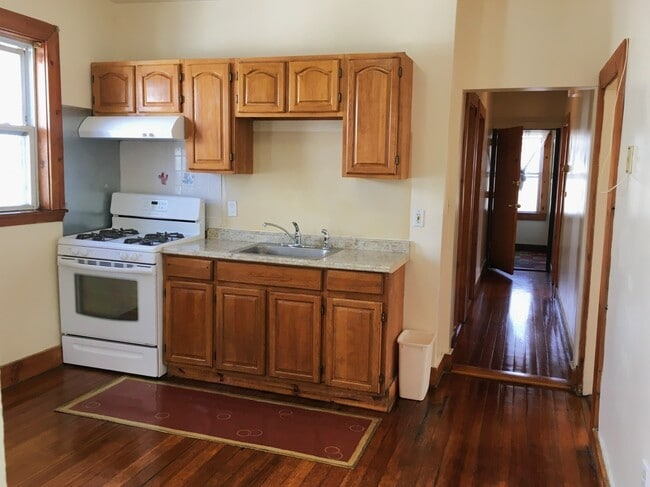 Building Photo - 3985 Washington St