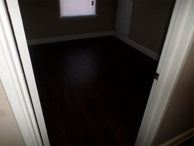 Foto del edificio - 1401 Rolling Hills Dr