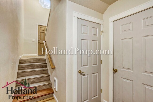 Foto del edificio - Beautifully Remodeled Beaverton Townhouse!