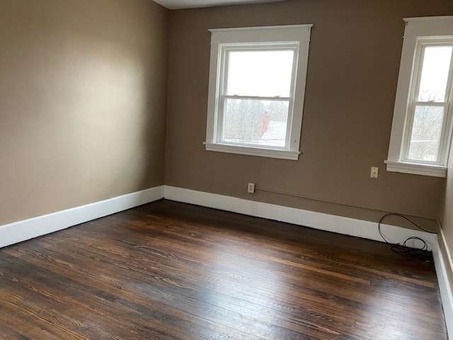Building Photo - 737 Lake Dr