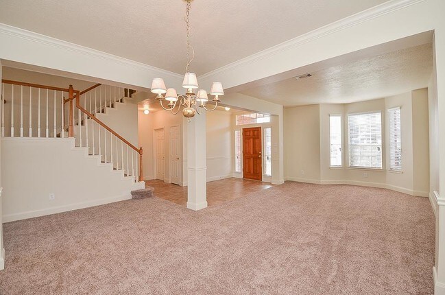 Foto del edificio - 3742 Lauderwood Ln
