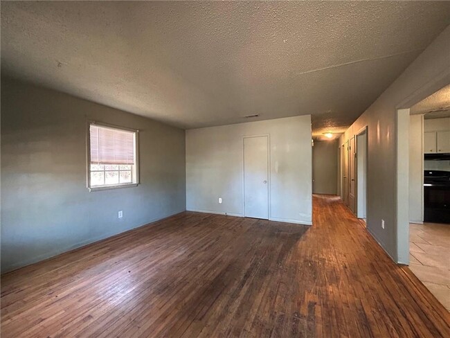 Building Photo - 3427 Stovall St