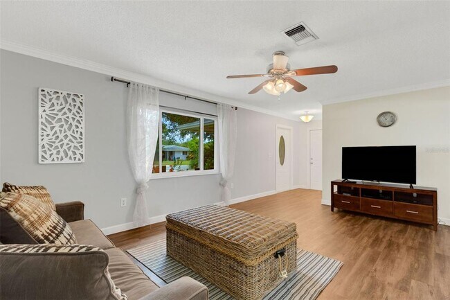 Building Photo - 4755 Lark Ridge Cir