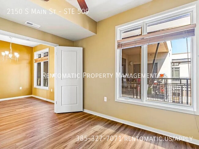 Foto del edificio - 2150 S Main St