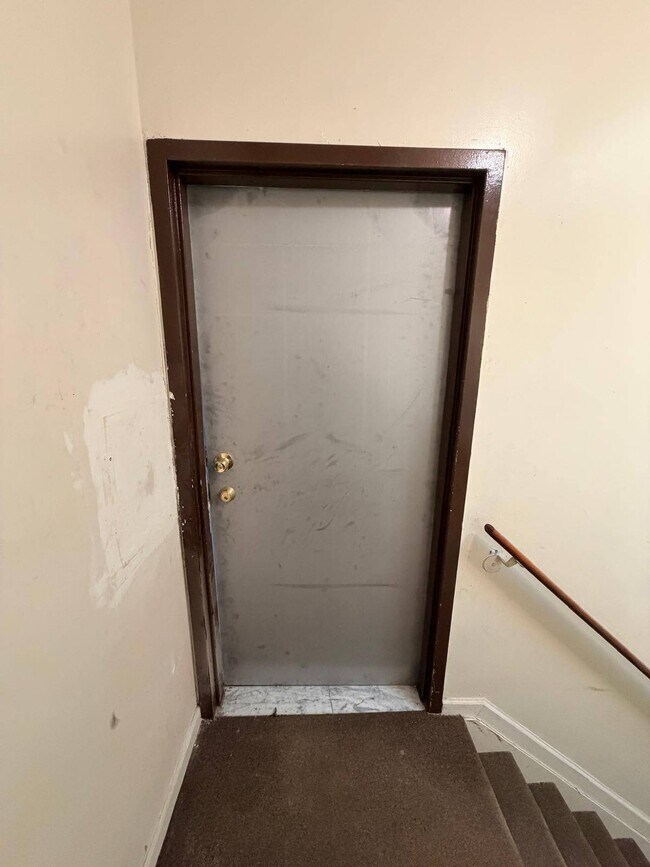 Foto del edificio - 392 Montauk Ave.