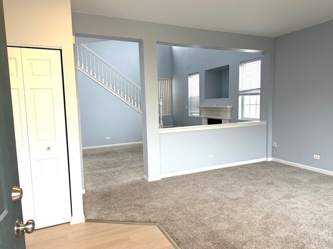 Building Photo - 2279 Reflections Dr