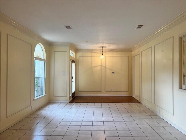 Foto del edificio - 3243 Ashfield Dr