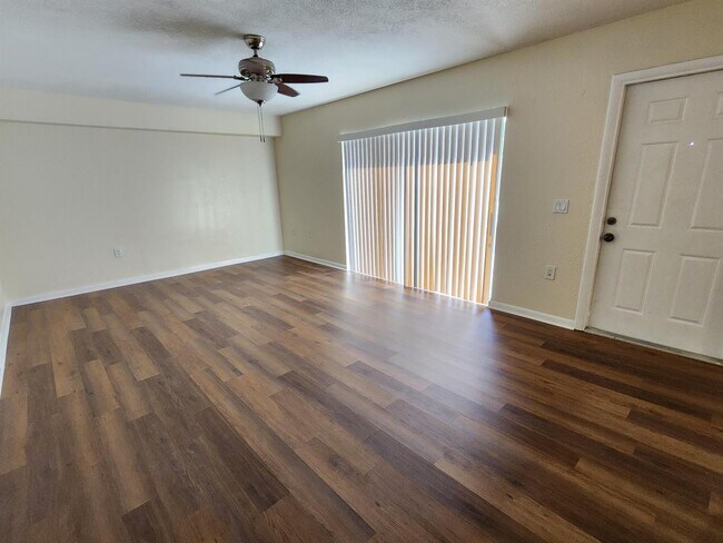 Building Photo - 1626 16th Way
