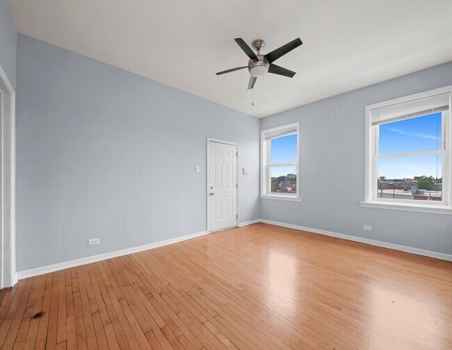 Foto del edificio - 3420 W Grace St