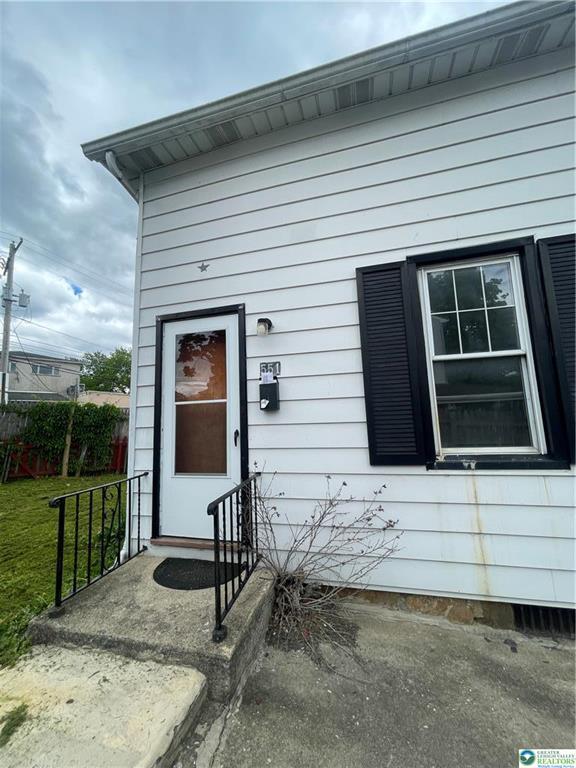 Building Photo - 551 Sumner Ct