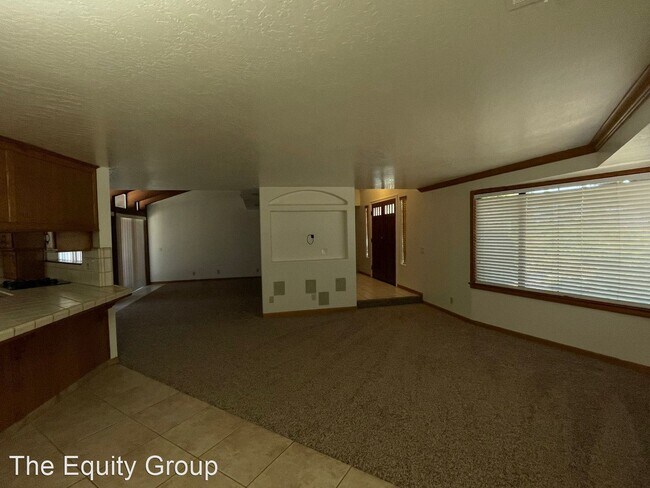 Foto del edificio - 4 br, 3.5 bath House - 798 North Pepper St