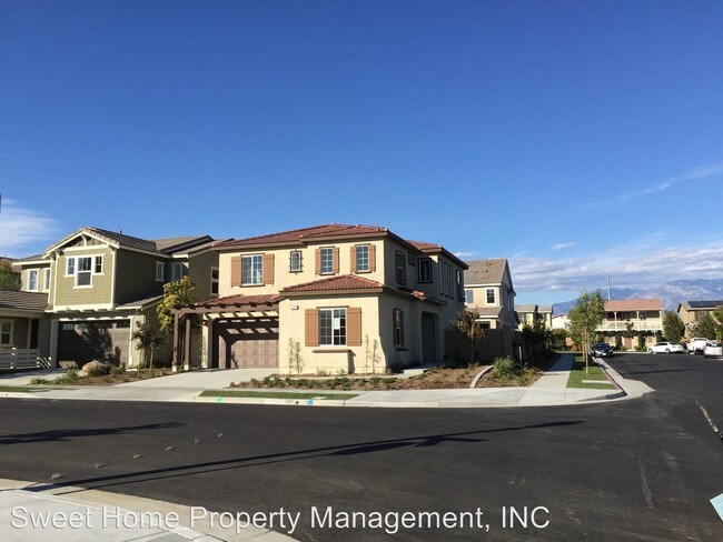 Foto del edificio - 4 br, 3 bath House - 6248 Desales Street