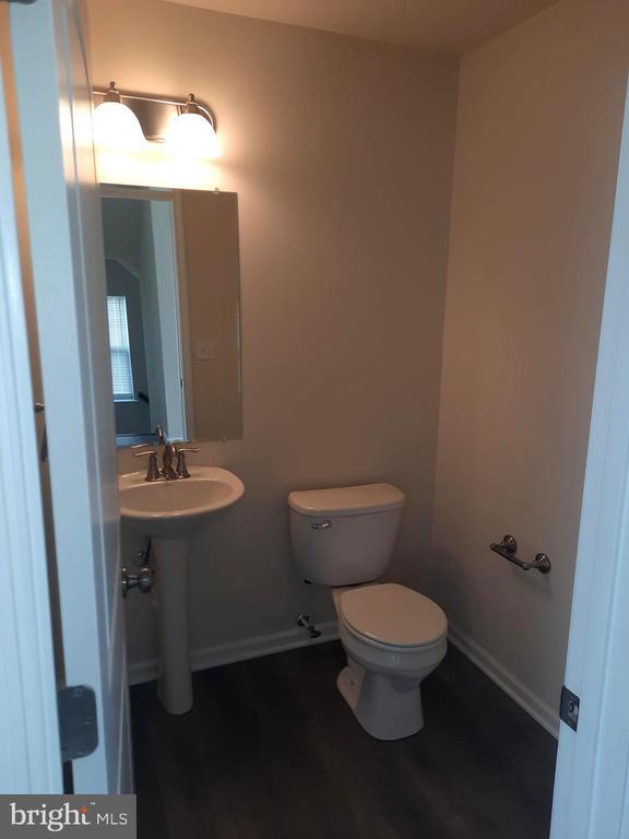 Foto del edificio - 831 Schooner Ln