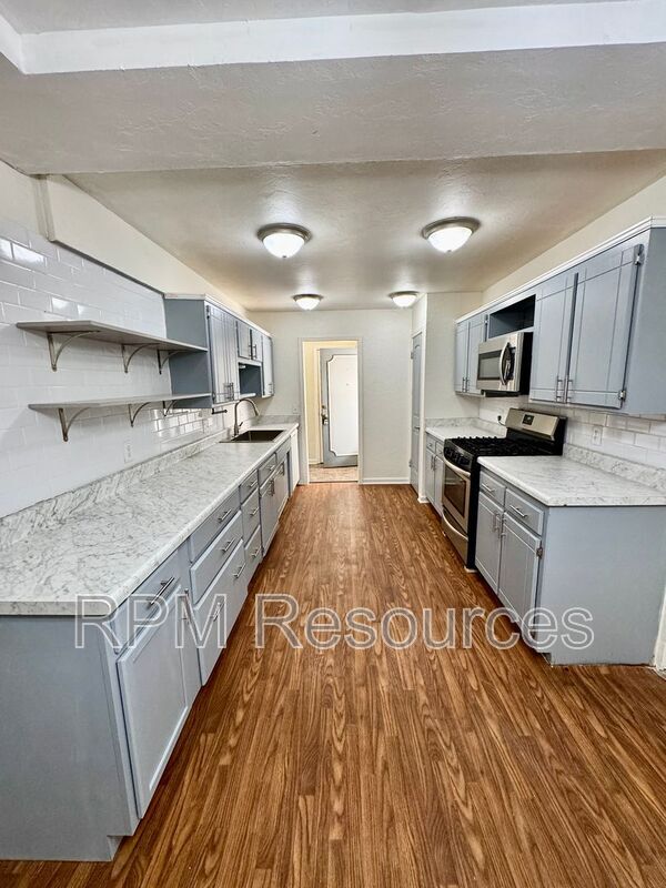 Foto del edificio - 10449 Dover Dr