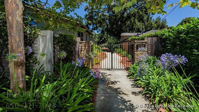 Photo - 1150 Pine St Townhome