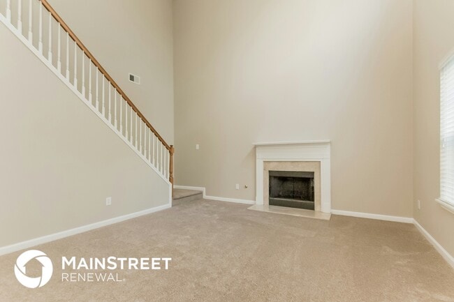 Building Photo - 827 Shadow Lake Dr