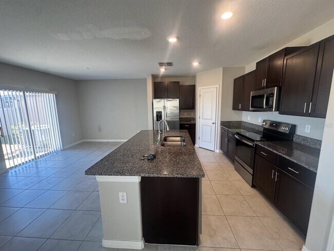 Building Photo - 15606 Spice Key St