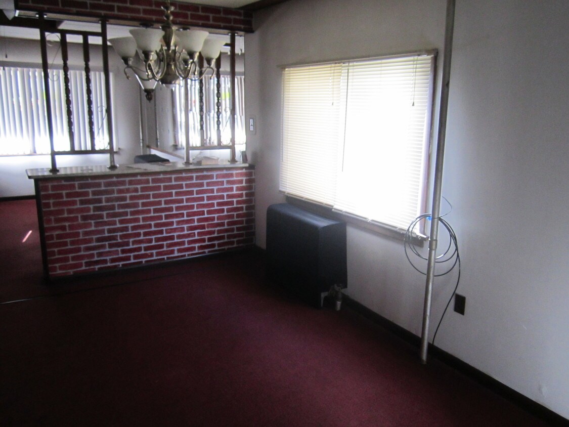 Primary Photo - 1602 Bulwer St