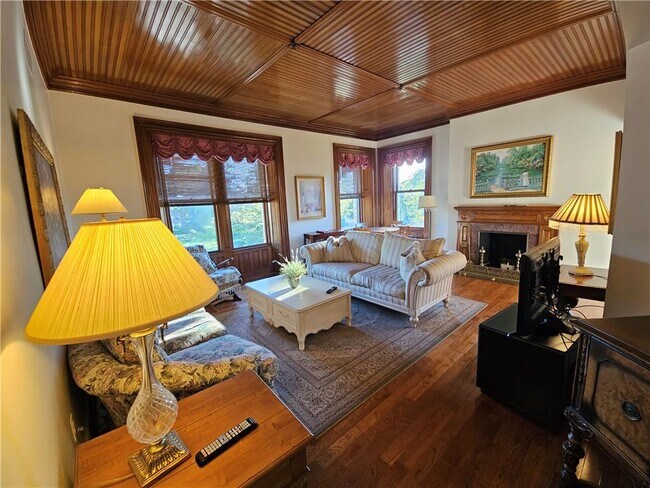 Foto del edificio - 364 BELLEVUE Avenue UNIT W S