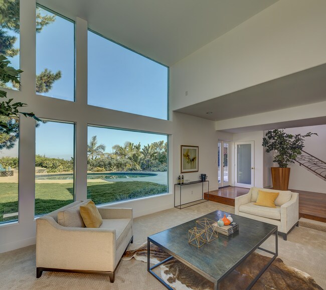 Building Photo - 2501 Banyan Dr