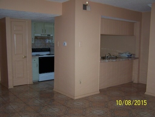 Foto del edificio - 2401 Park Place Dr