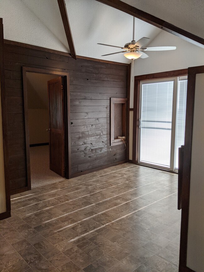 1407 Green Bay St, La Crosse, WI 54601 Townhome Rentals in La Crosse