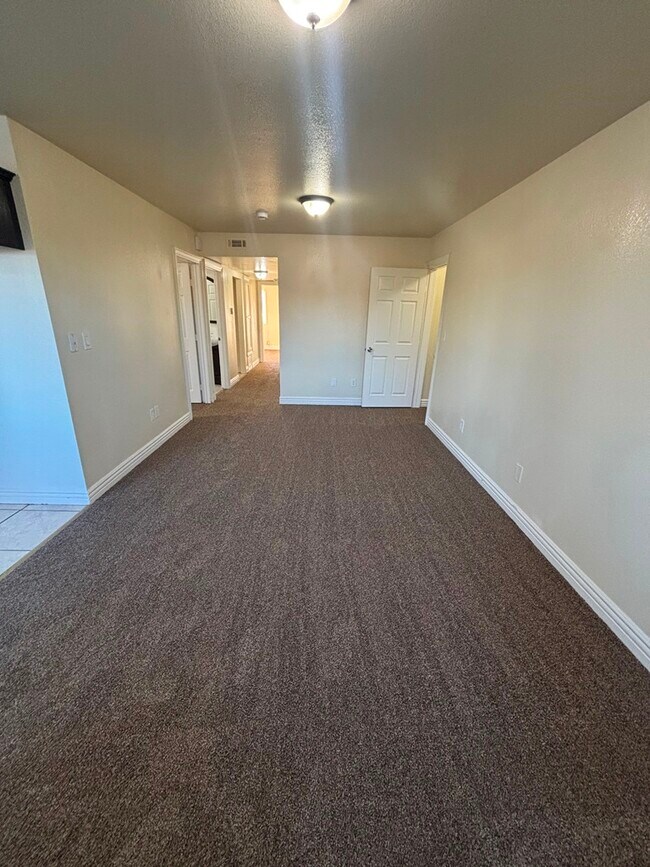 Foto del edificio - 632 E 113th St