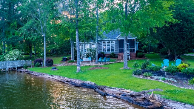 Building Photo - 1 Osprey Pointe Ln