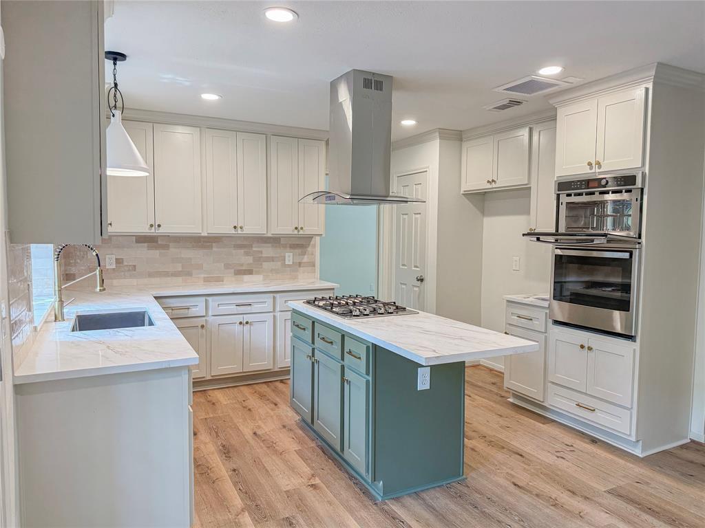 Primary Photo - 150 Rushwing Pl