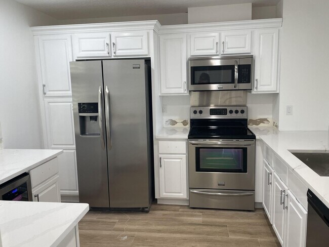 Building Photo - 844 Oak Harbour Dr