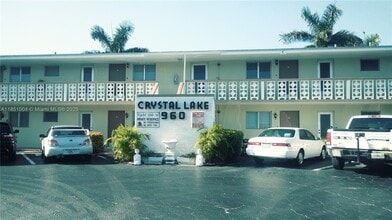 Building Photo - 960 Crystal Lake Dr