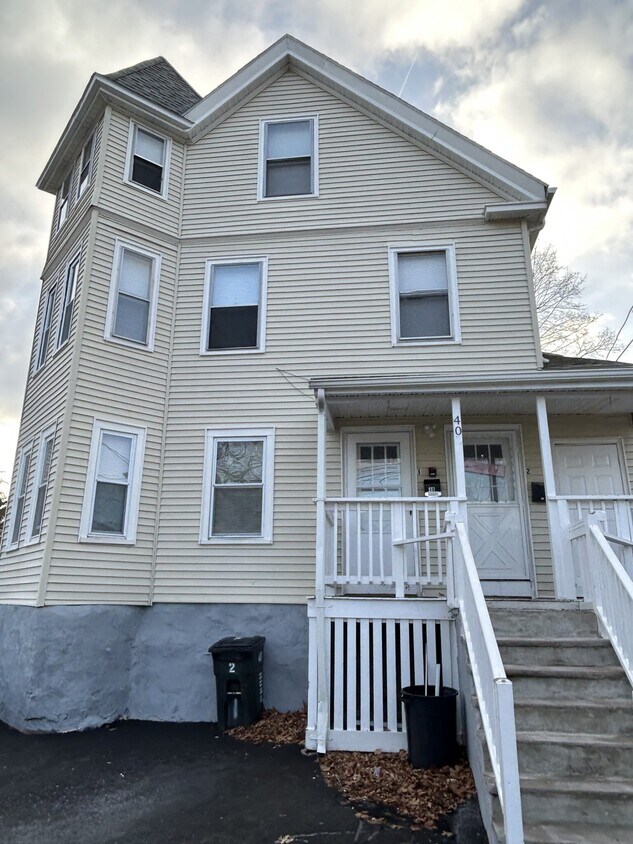 Primary Photo - 40 Hurd St