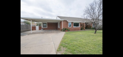 Building Photo - 1005 W Cuthbert Ave