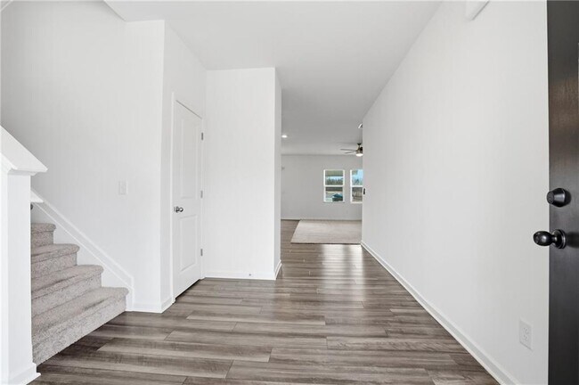 Foto del edificio - 395 Knightsbridge Ln