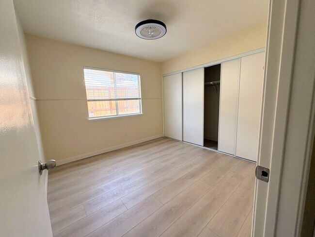 Foto del edificio - 9263 Owari Ln
