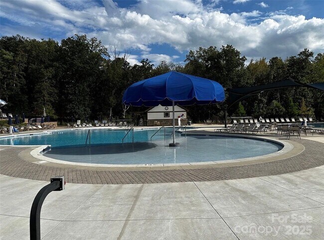 Building Photo - 107 Tigris Trl
