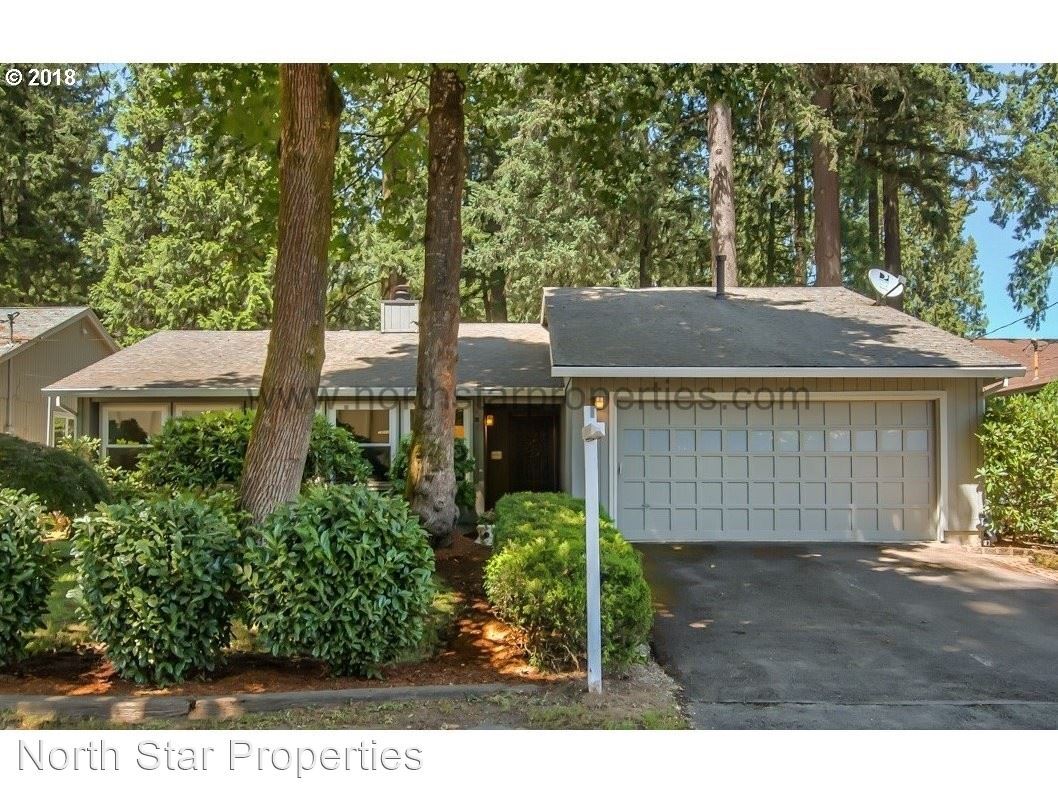 3 br, 2 bath House 4235 Douglas Way House Rental in Lake Oswego, OR