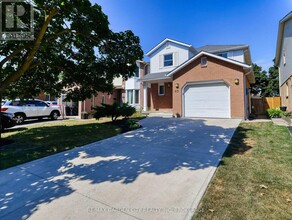 Building Photo - 50 Culligan Crescent
