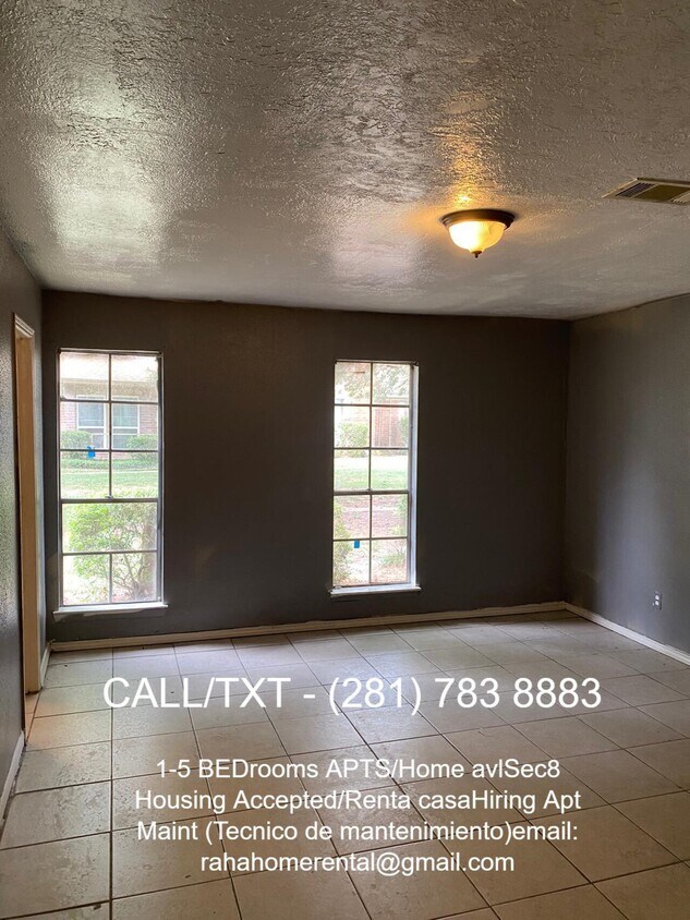 PV 5610 EASTHAMPTON DR Townhome Rentals in Houston TX