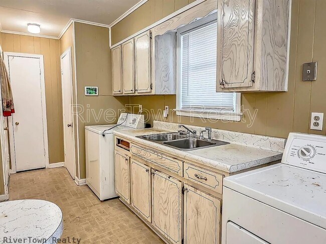 Foto del edificio - 2644 Courtney Dr