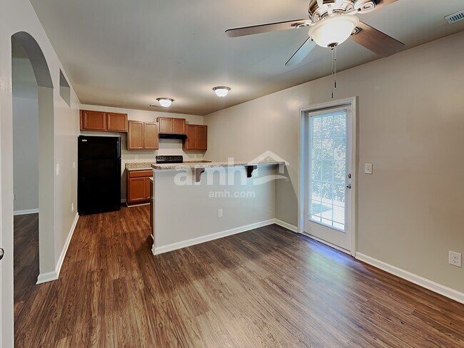 Foto del edificio - 6227 Thompson Brook Lane