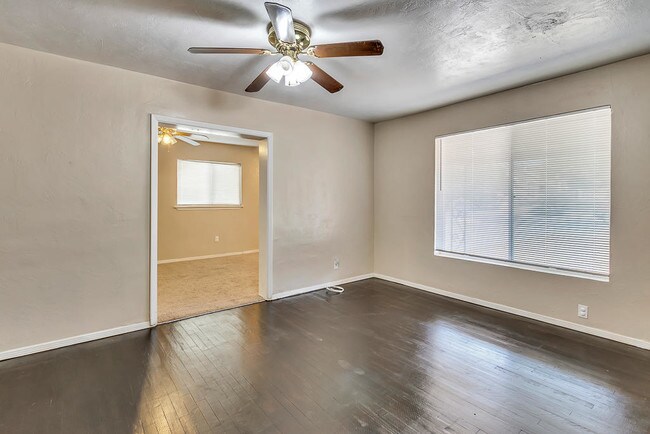 Foto del edificio - 2626 Jackson Ave