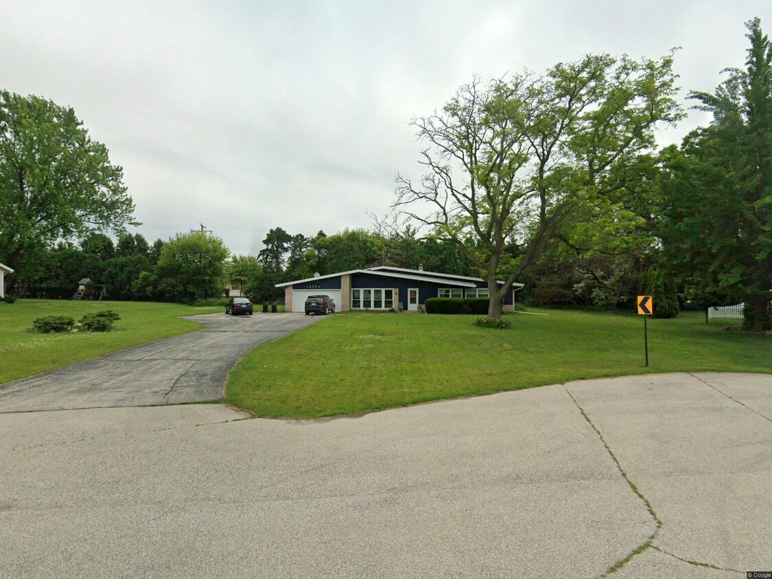 Primary Photo - 18345 Ashlea Dr